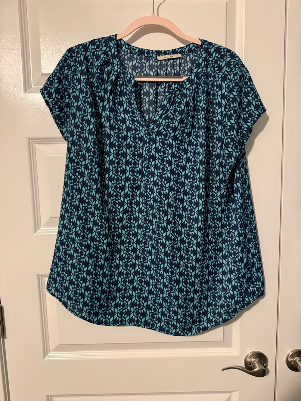 fun 2 fun Teal and Navy Geometric Cap-Sleeve Top